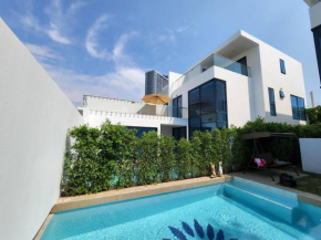 Palm spring villa